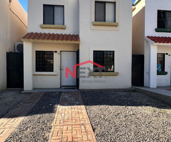 CASA EN RENTA EN LOS ENCINOS RESIDENCIAL