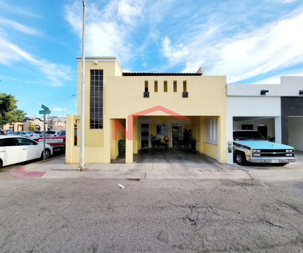 CASA EN VENTA EN PORTAL DEL PITIC