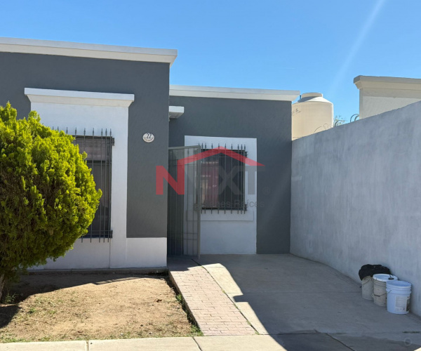 CASA EN VENTA EN COL. BICENTENARIO