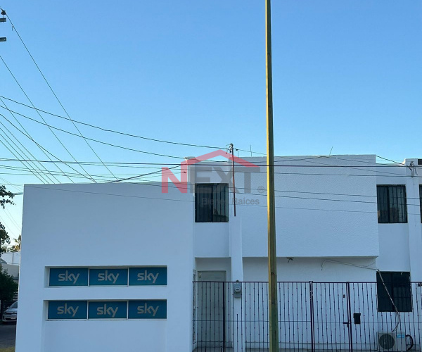 CASA EN VENTA EN COL. FUENTES DEL CENTENARIO