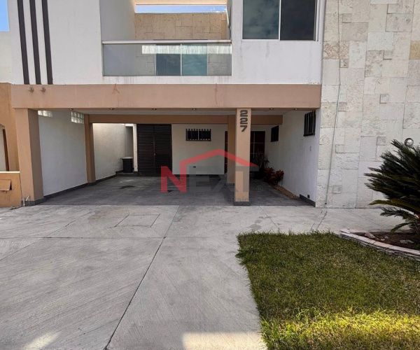 VENTA DE CASA EN ZONA RESIDENCIAL AL NORTE DE LA CIUDAD, FRACCIONAMIENTO MAGNOLIAS
