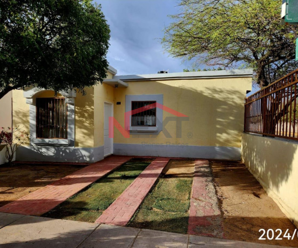 CASA EN RENTA EN COL. LAS LOMAS