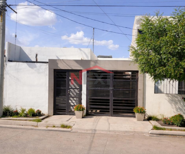 CASA EN VENTA EN COL. NUEVA ESPAÑA