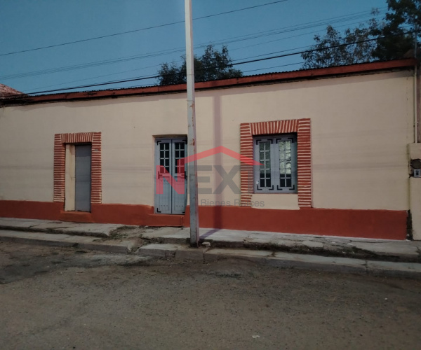 CASA EN VENTA EN EL CENTRO DE MAGDALENA SONORA