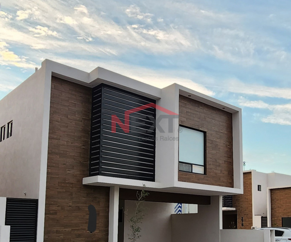 CASA EN RENTA EN ESQUINA EN RIVERA DEL VALLE