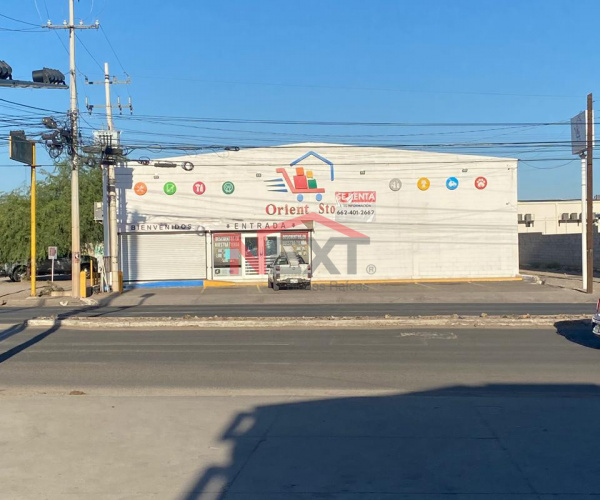 ESPACIO COMERCIAL EN RENTA SOBRE BLVD. QUIROGA