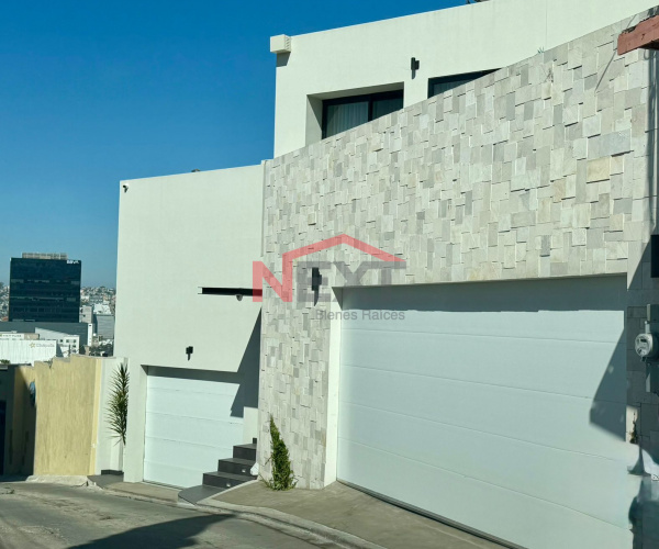🏡✨ RESIDENCIA DE LUJO EN RENTA – TOTALMENTE AMUEBLADA ✨🏡