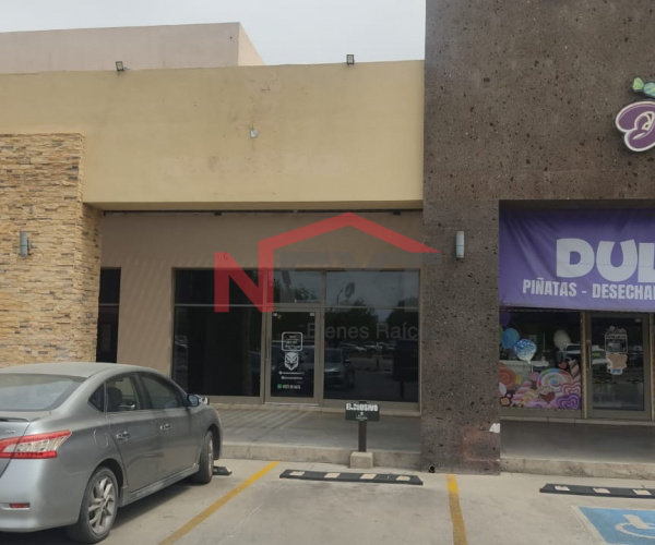 LOCAL EN RENTA EN PLAZA SAN CRISTÓBAL