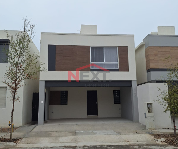 CASA EN RENTA NUEVA  AL PONIENTE