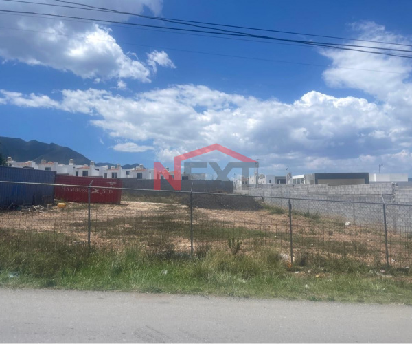 TERRENO EN VENTA  EN LOMAS DE LOURDES AL SUR DE SALTILLO, COAHUILA