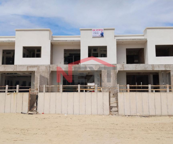 CASA EN VENTA EN BAHÍA DE KINO