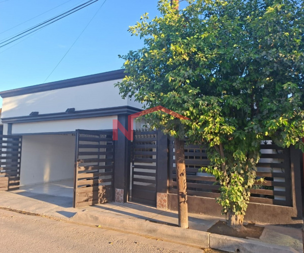 CASA EN VENTA EN COL. SAHUARO