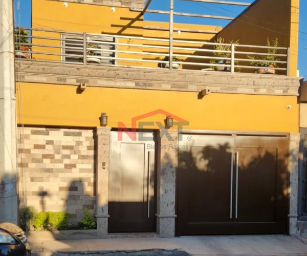 CASA EN VENTA UBICADA EN FRACC: PALMA REAL