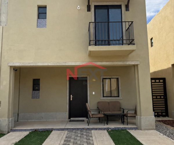CASA EN RENTA EN SALAMANCA RESIDENCIAL