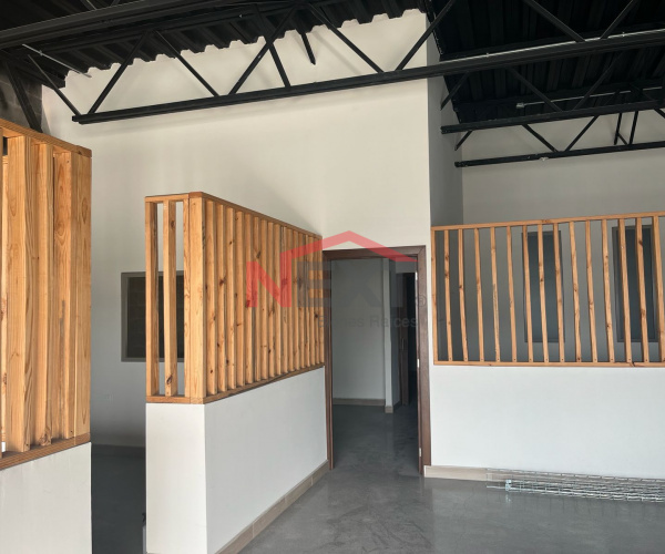 LOCAL EN RENTA AL NORTE DE LA CIUDAD – 200 M² PLANTA ALTA