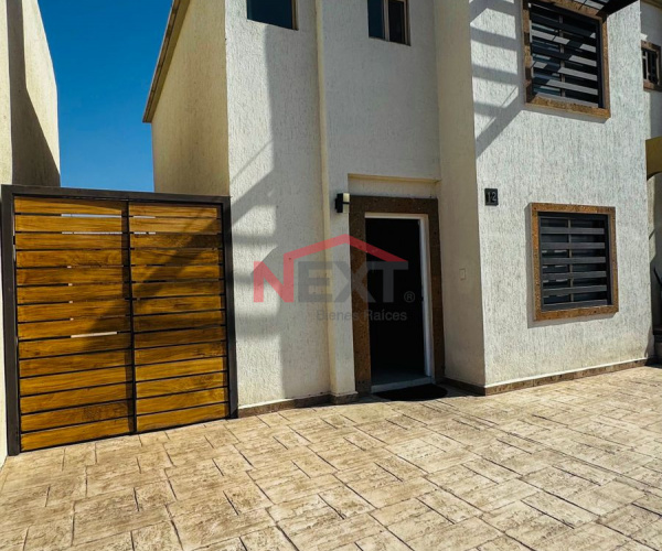 CASA EN RENTA EN CORSICA RESIDENCIAL