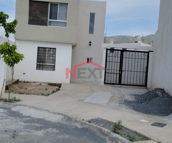 CASA EN RENTA FRACC ORIENTE SALTILLO