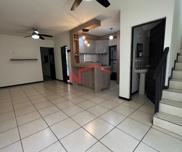 Casa en Renta Real del Sol
