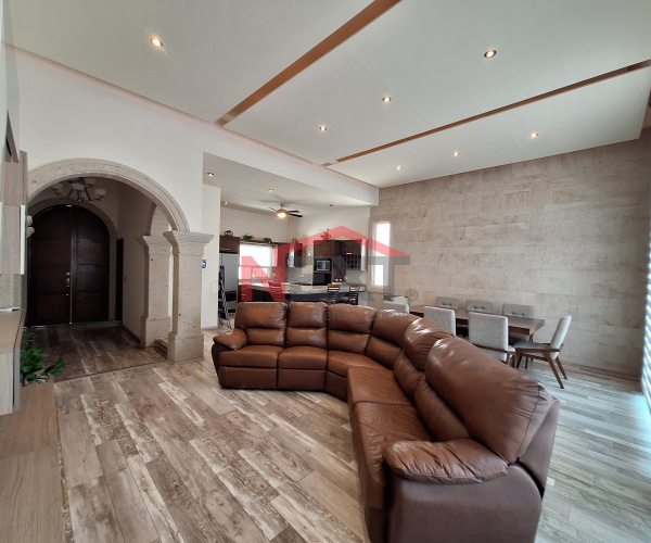 CASA DE 1 PISO EN RENTA SEMIAMUEBLADA AL NORTE