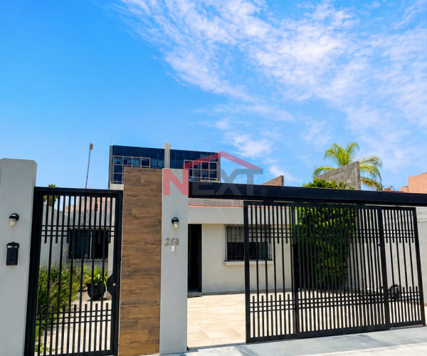 CASA EN RENTA AMUEBLADA - COL. LOS LAGOS
