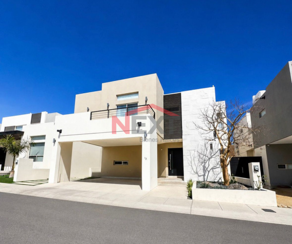 CASA EN VENTA EN MONTEROSA RESIDENCIAL