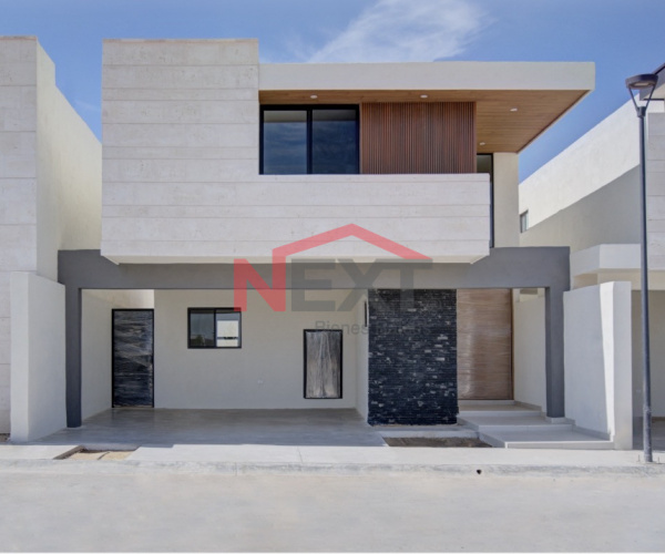 Casa en Venta en Seterra | 3 Recámaras | Área Social con Jardín, Asador y 6 Paneles Solares