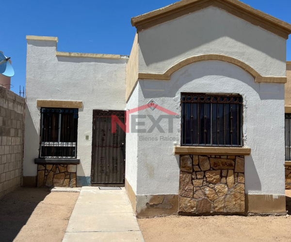 CASA EN VENTA EN FRACC. PUERTA DEL REY