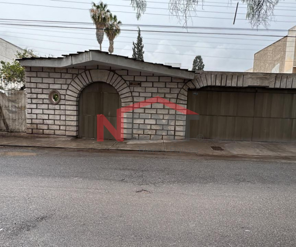 CASA  EN VENTA EN LA COLONIA JARDIN