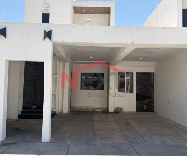 CASA EN VENTA EN ACACIA RESIDENCIAL