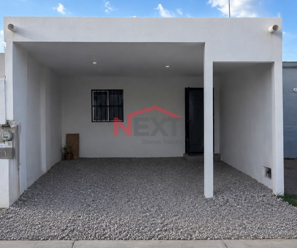 CASA EN VENTA EN QUINTAS DEL SOL
