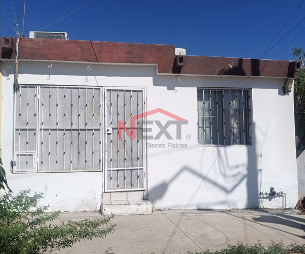 CASA EN RENTA EN COL. LAS LOMAS