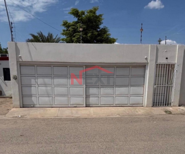 CASA EN VENTA EN COL. LAS MINITAS