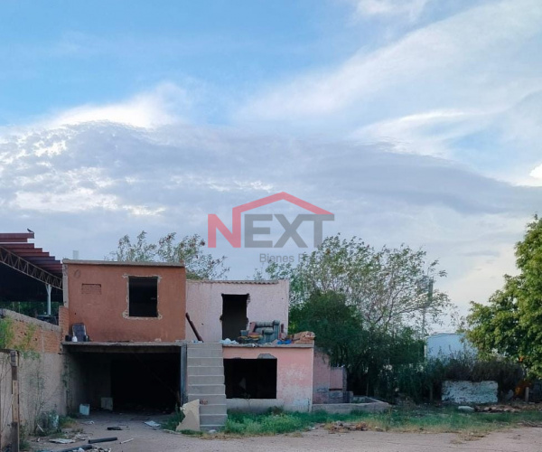 CASA CON DEPARTAMENTOS EN VENTA EN COL. Y GRIEGA