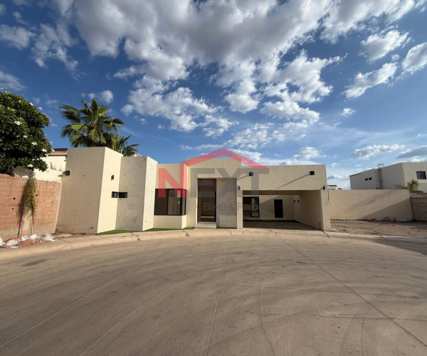 CASA EN VENTA EN LOS SANTOS RESIDENCIAL