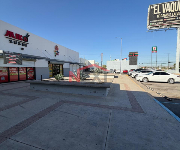 LOCAL EN RENTA EN PLAZA MAGNUM BLVD. QUIROGA