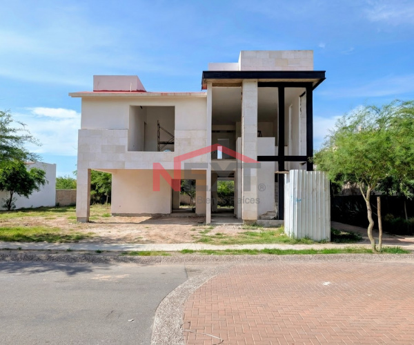 CASA EN PRE - VENTA EN LAS RIBERAS RESIDENCIAL