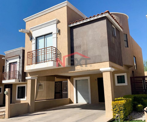 CASA EN VENTA EN ALTARIA RESIDENCIAL