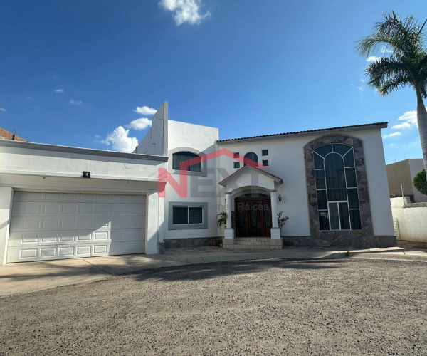 CASA EN RENTA EN OBISPOS RESIDENCIAL