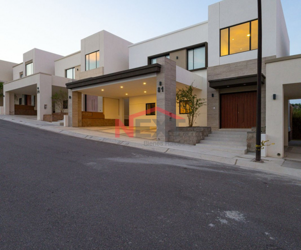 CASA EN VENTA EN VENTURA RESIDENCIAL