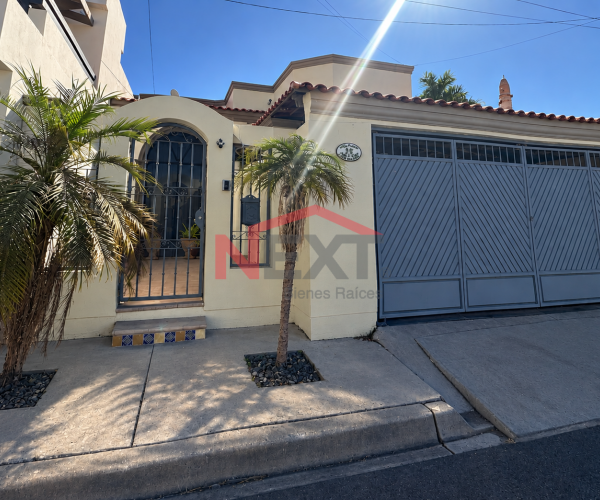 CASA EN VENTA UBICADA EN FRACC: BOSQUES DEL NAINARI