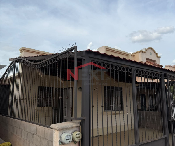 CASA EN RENTA EN PUERTA REAL RESIDENCIAL