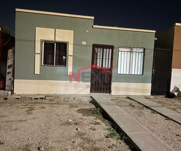 CASA EN RENTA EN COL. VILLAS DEL SUR