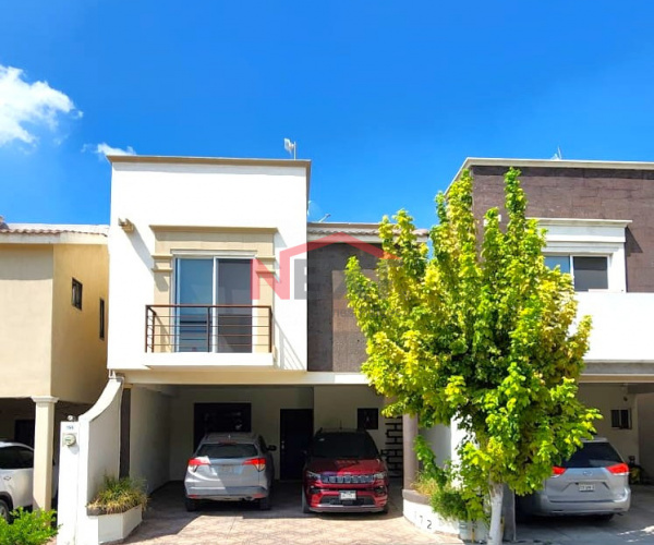 Venta Casa de 3 Recámras Oriente Fraccionamienro Privado