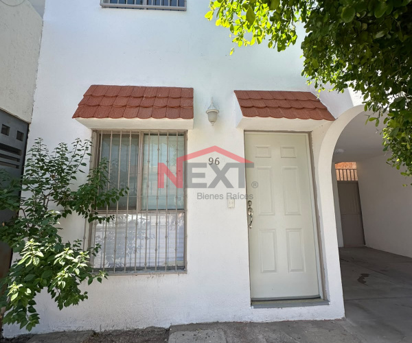CASA EN VENTA EN COL. SANTA FE