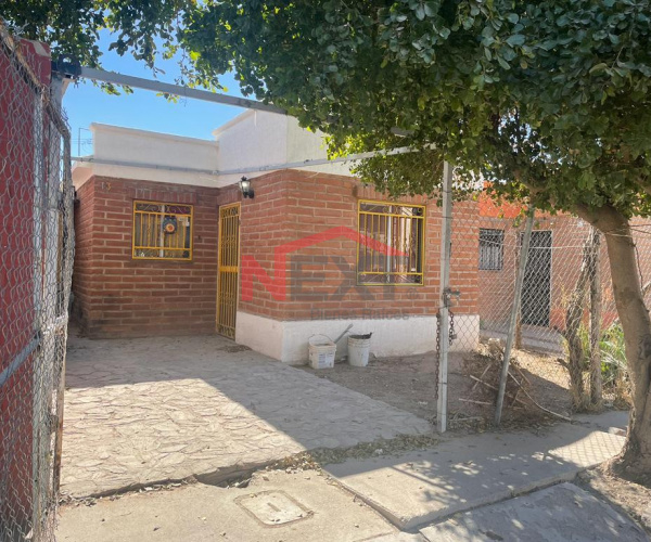 CASA EN RENTA EN COL. ALTARES