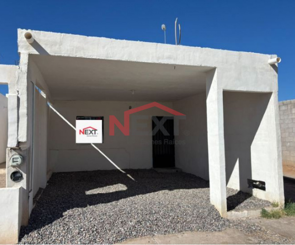 CASA EN VENTA EN QUINTAS DEL SOL