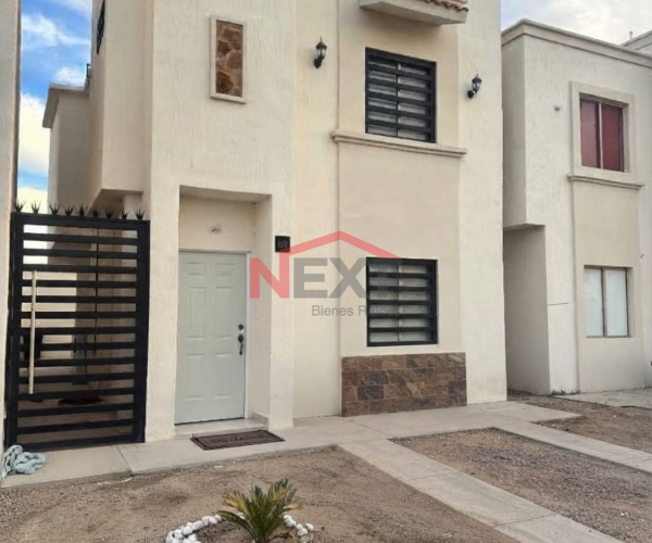 CASA EN RENTA EN MONARCA RESIDENCIAL