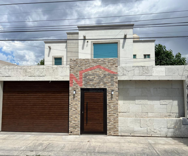 Casa en Renta de 3 Recámaras con Estudio y 4 Baños | Fracc. Del Valle, Ramos Arizpe  📍 Fraccionamiento Del Valle, Ramos Arizpe, Coahuila