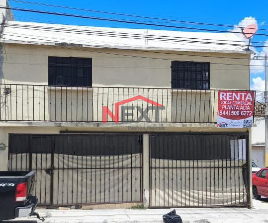 CASA CON LOCAL COMERCIAL AL ORIENTE DE SALTILLO