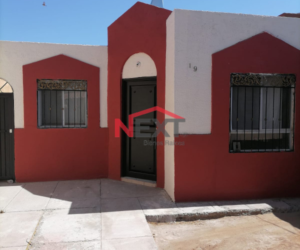 CASA EN RENTA EN COL. PUEBLITOS